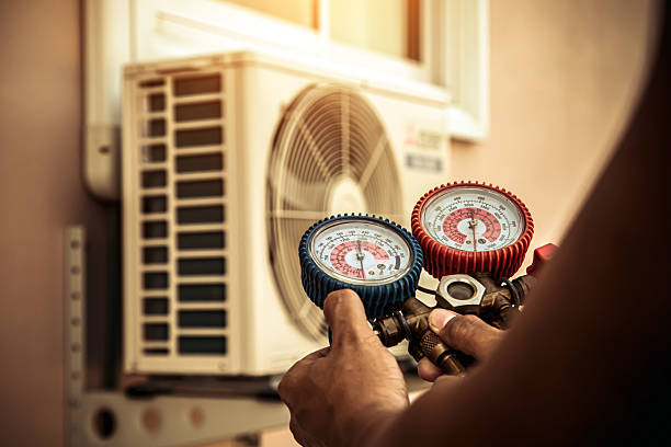 Professional Emergency Hvac technician working in Crosby, ND